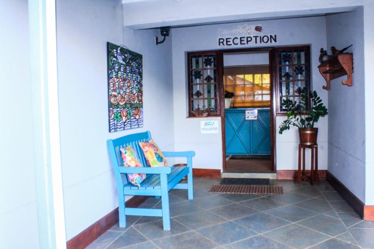 Villa Jana Guesthouse พริทอเรีย ภายนอก รูปภาพ